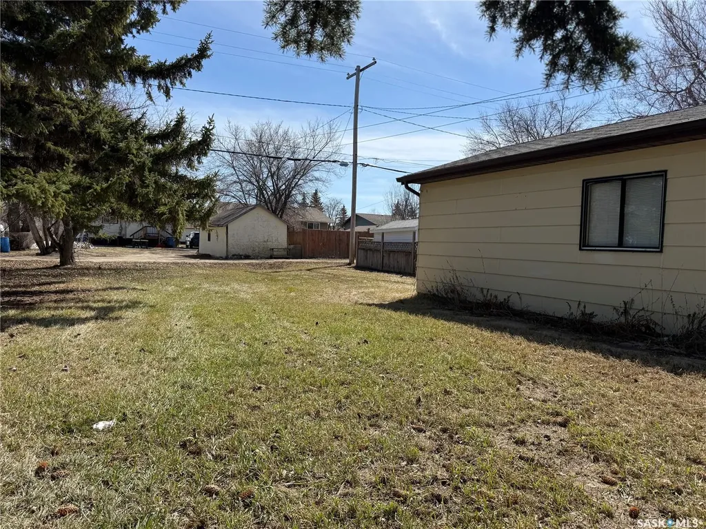 598 Prince Edward Street Melville SK S0A 2P0