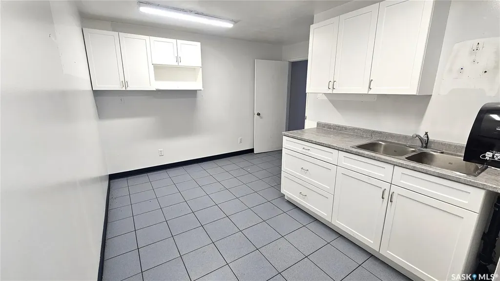 50 Manitoba Street E Moose Jaw SK S6H 0A2