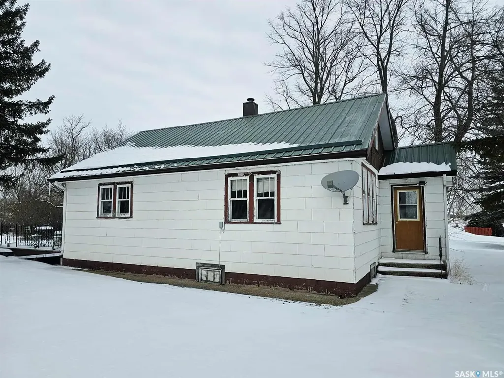 303 Ohlen Street Stockholm SK S0A 3Y0