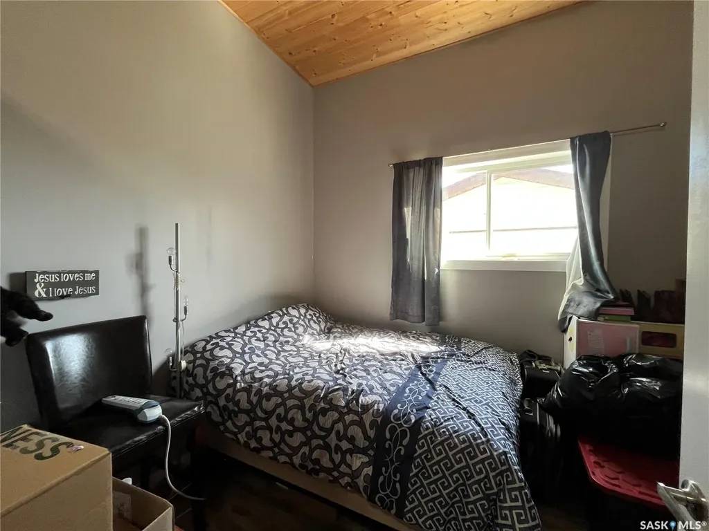 112 Gray Crescent W Wilkie SK S0K 4W0