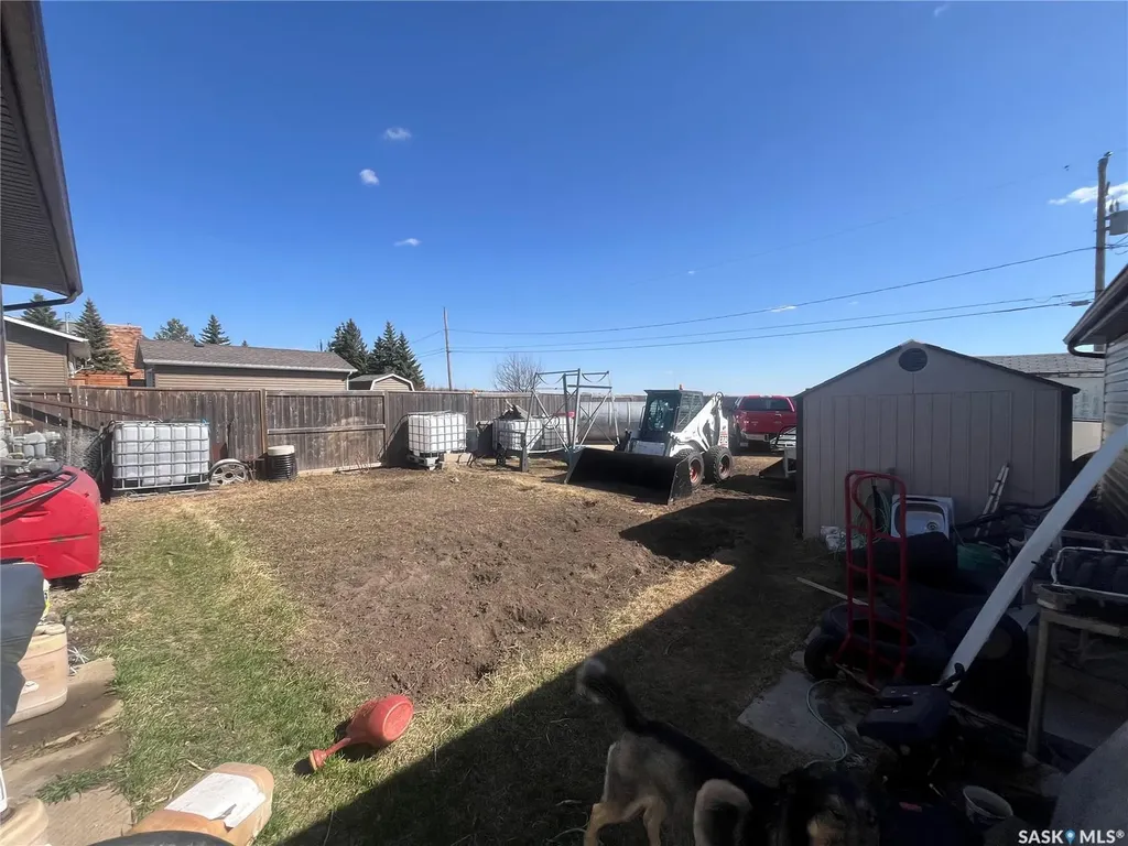 112 Gray Crescent W Wilkie SK S0K 4W0