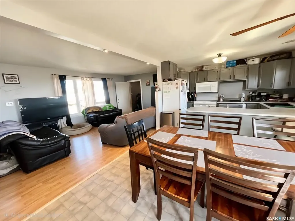 112 Gray Crescent W Wilkie SK S0K 4W0