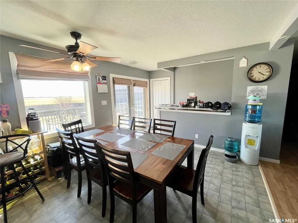 112 Gray Crescent W Wilkie SK S0K 4W0
