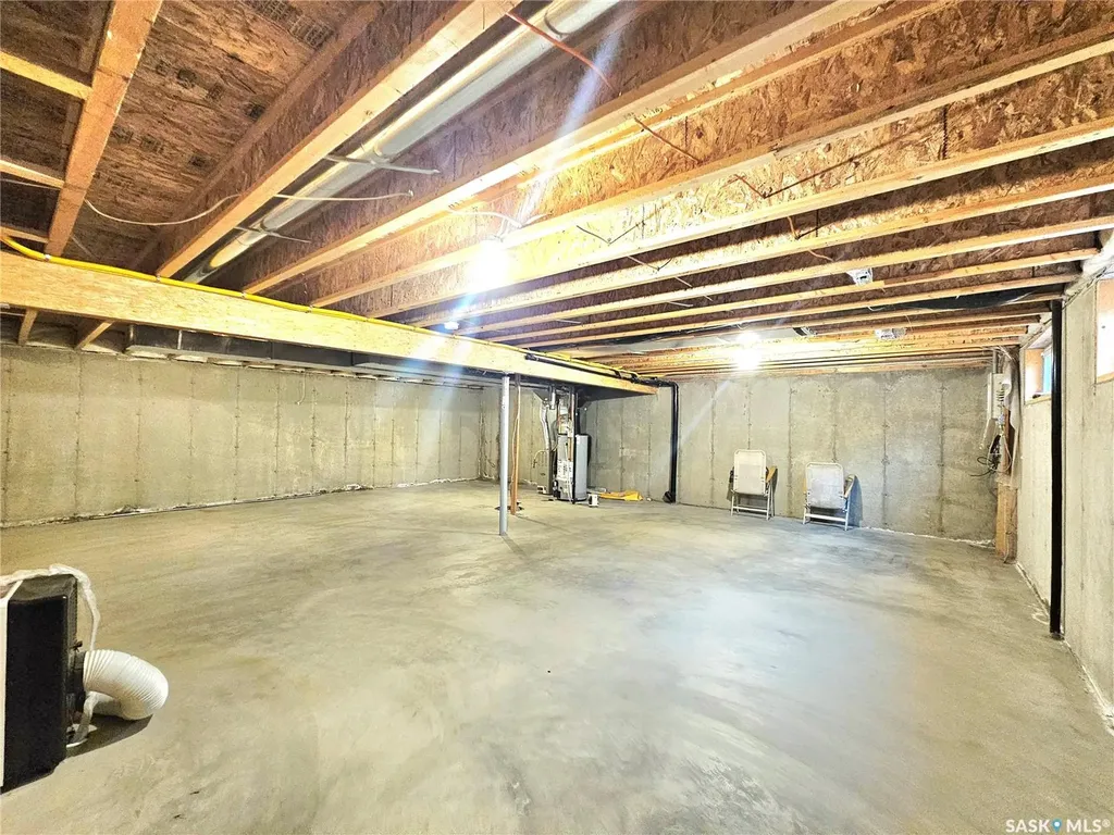 135 Keedwell Street Saskatoon SK S7W 0A3
