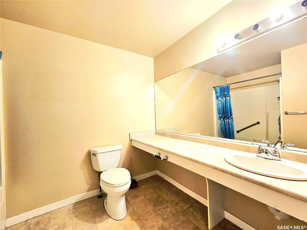 135 Keedwell Street Saskatoon SK S7W 0A3