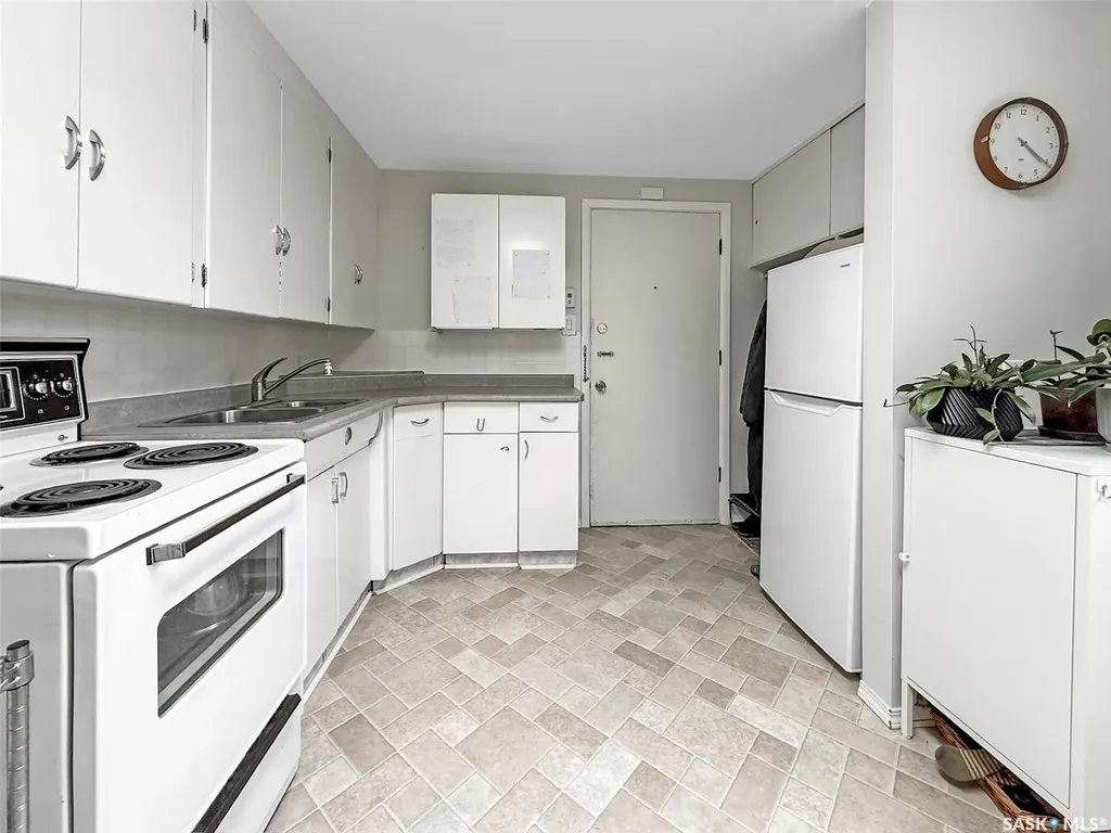 235 Sidney Street E Swift Current SK S9H 1T4