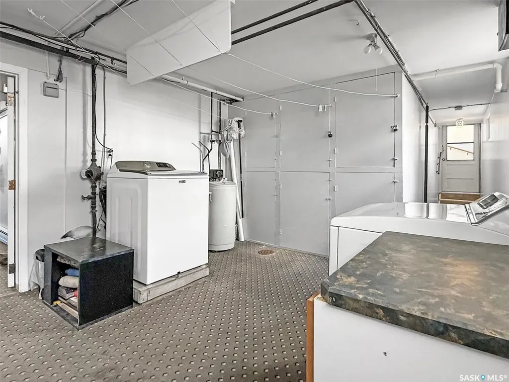 235 Sidney Street E Swift Current SK S9H 1T4