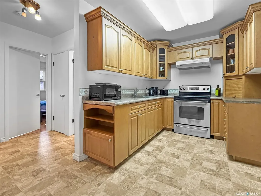 235 Sidney Street E Swift Current SK S9H 1T4
