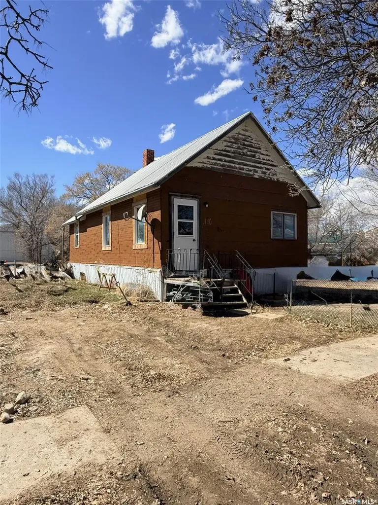 110 3rd Street E Milden SK S0L 2L0