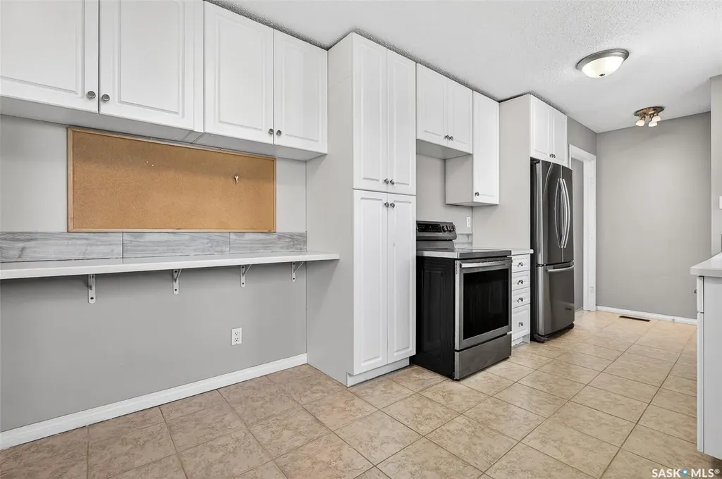 1312 Stadacona Street W Moose Jaw SK S6H 6M9