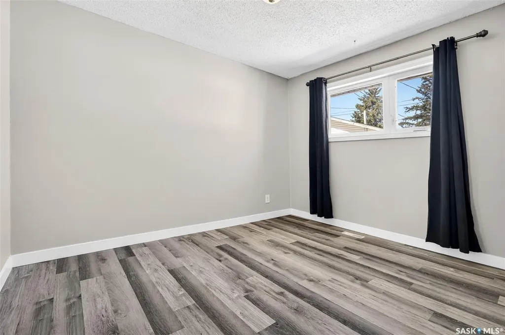 1312 Stadacona Street W Moose Jaw SK S6H 6M9