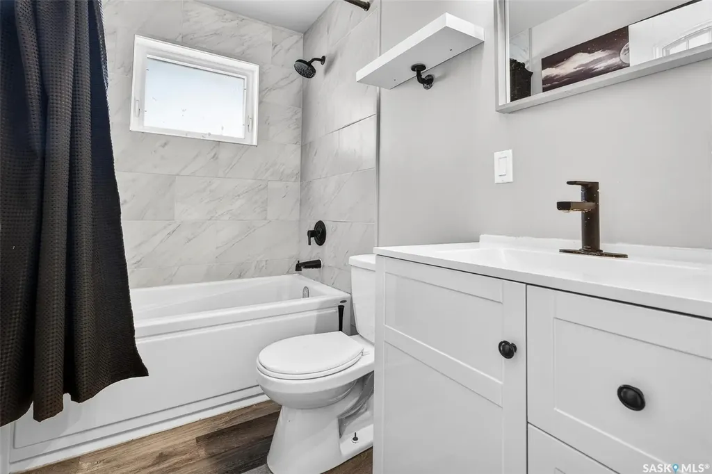 1312 Stadacona Street W Moose Jaw SK S6H 6M9