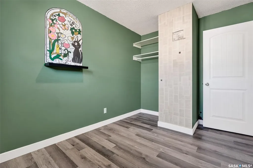 1312 Stadacona Street W Moose Jaw SK S6H 6M9