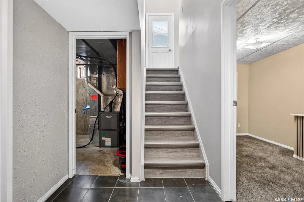 1312 Stadacona Street W Moose Jaw SK S6H 6M9