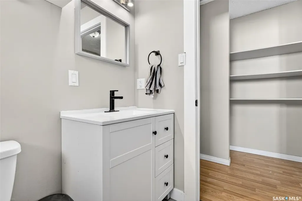 1312 Stadacona Street W Moose Jaw SK S6H 6M9