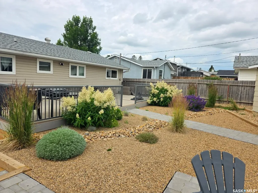 1312 Stadacona Street W Moose Jaw SK S6H 6M9