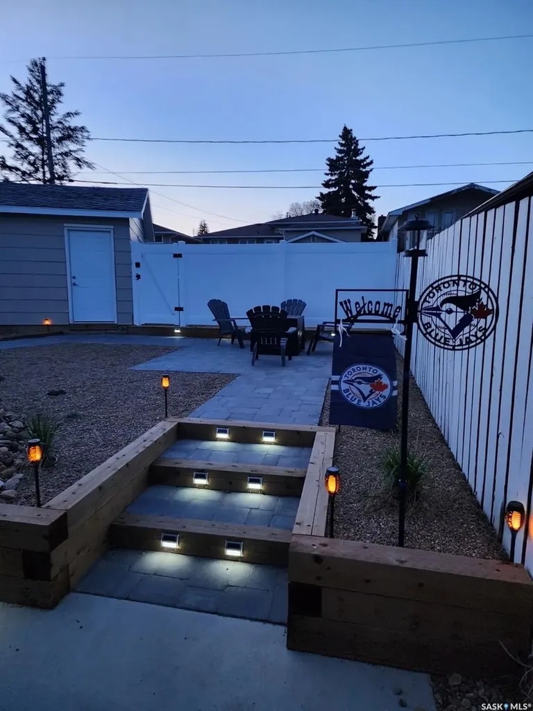 1312 Stadacona Street W Moose Jaw SK S6H 6M9