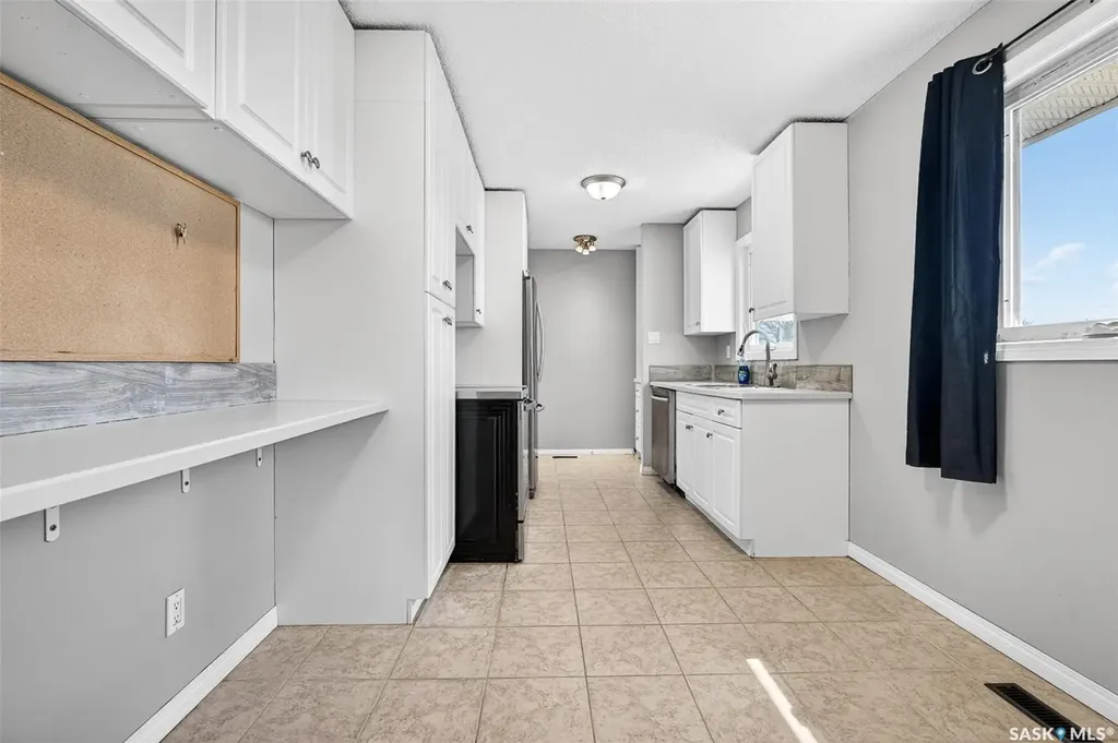 1312 Stadacona Street W Moose Jaw SK S6H 6M9