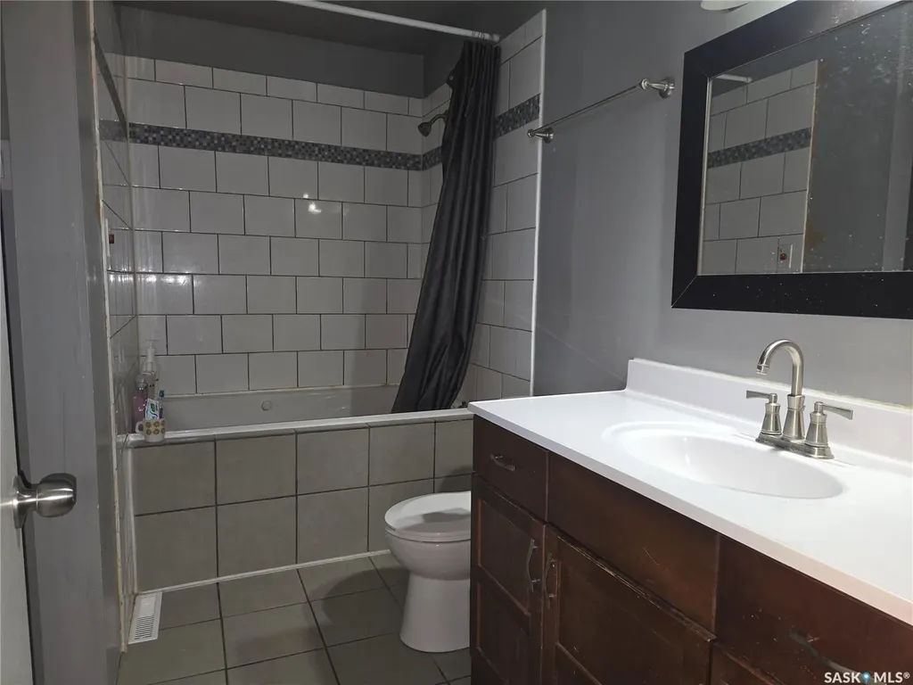 719 3rd Street E Assiniboia SK S0H 0B0
