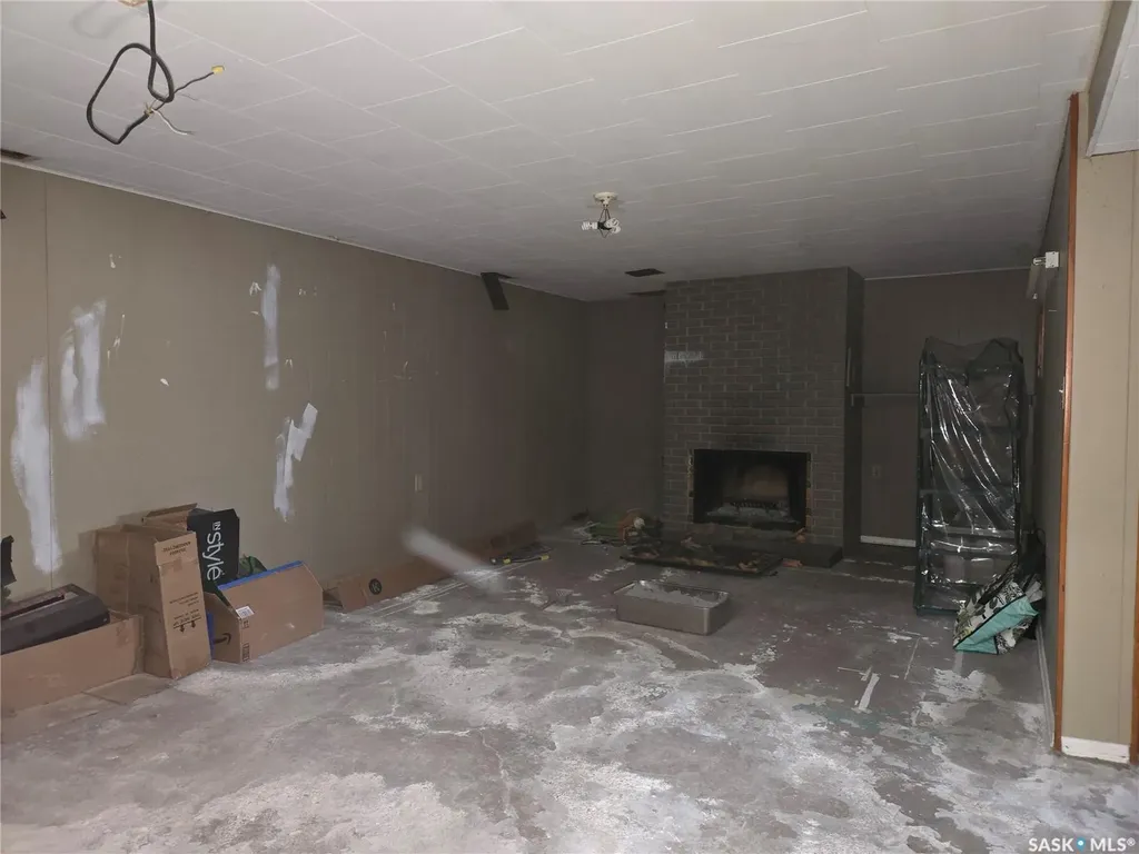 719 3rd Street E Assiniboia SK S0H 0B0