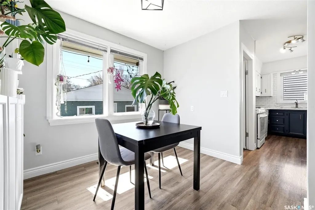3039 Assiniboine Avenue Regina SK S4S 1E2