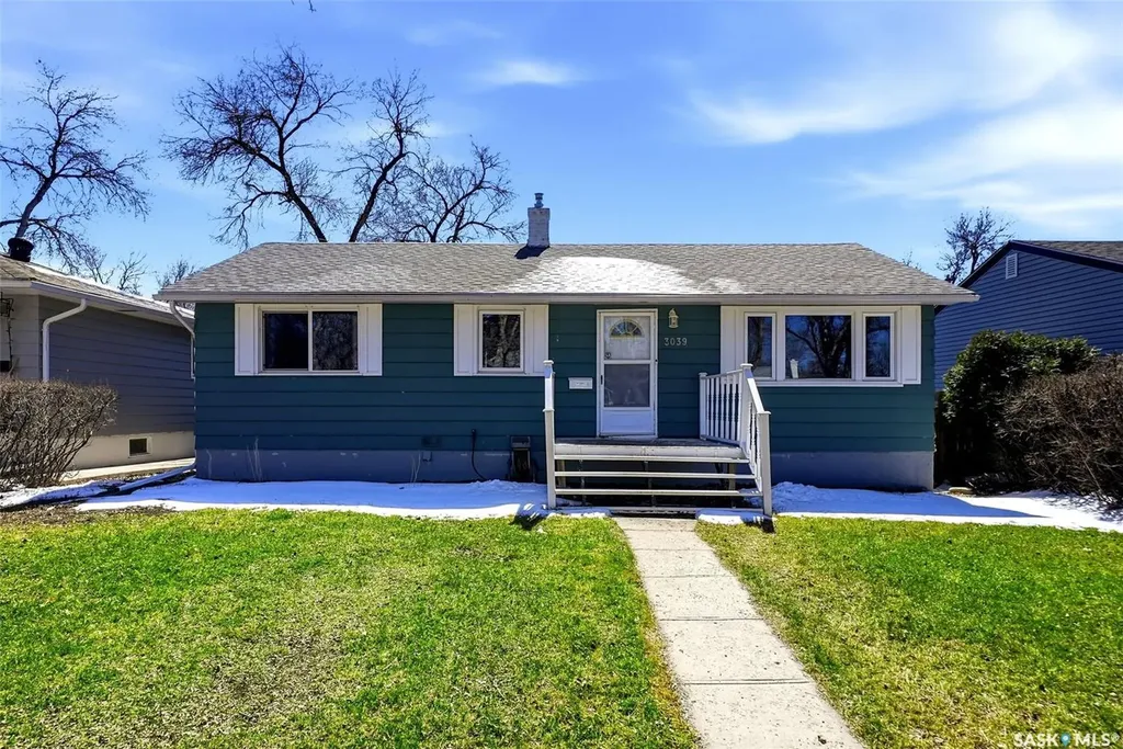 3039 Assiniboine Avenue Regina SK S4S 1E2