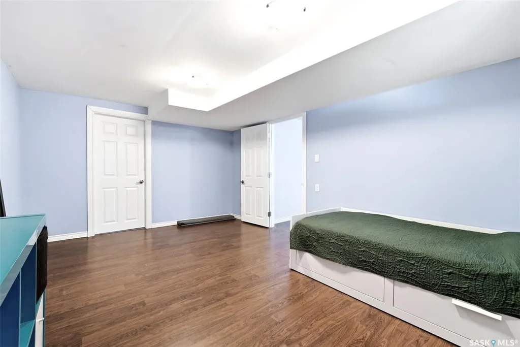 3039 Assiniboine Avenue Regina SK S4S 1E2