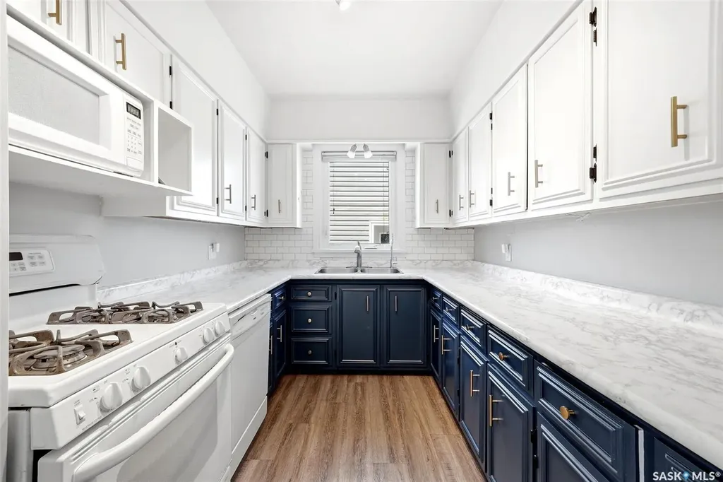 3039 Assiniboine Avenue Regina SK S4S 1E2