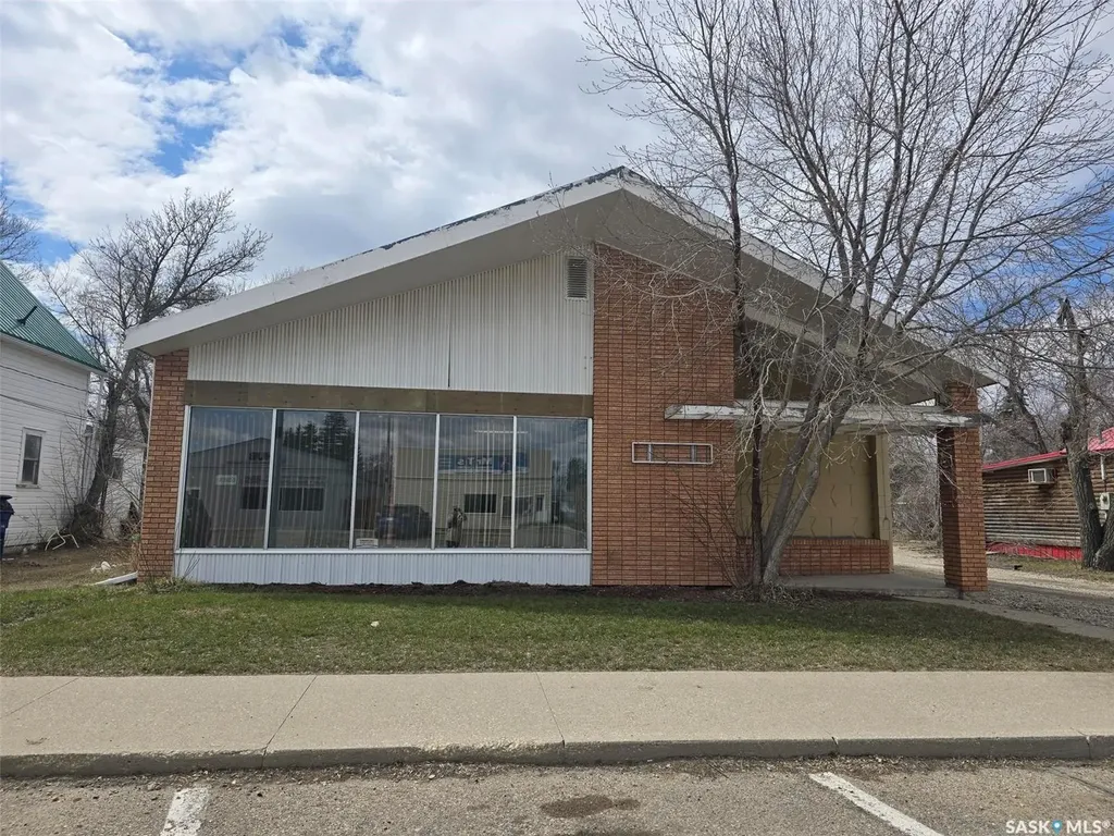 812 Desmond Street Grenfell SK S0G 2B0