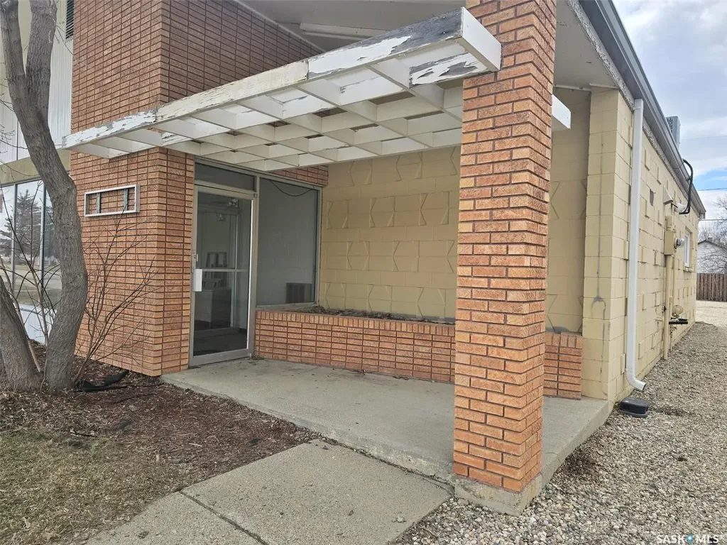 812 Desmond Street Grenfell SK S0G 2B0
