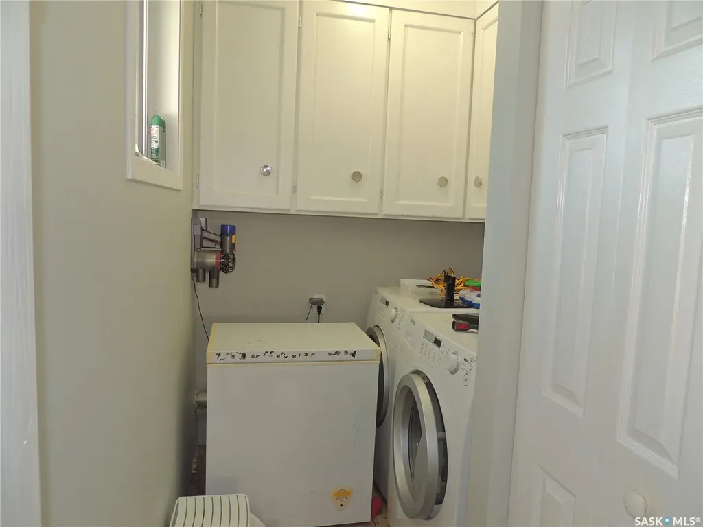 421 Maple Bay Estevan SK S4A 2E6