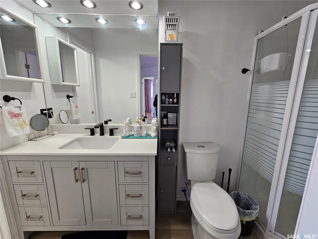 120 5th Avenue W Unity SK S0K 4L0