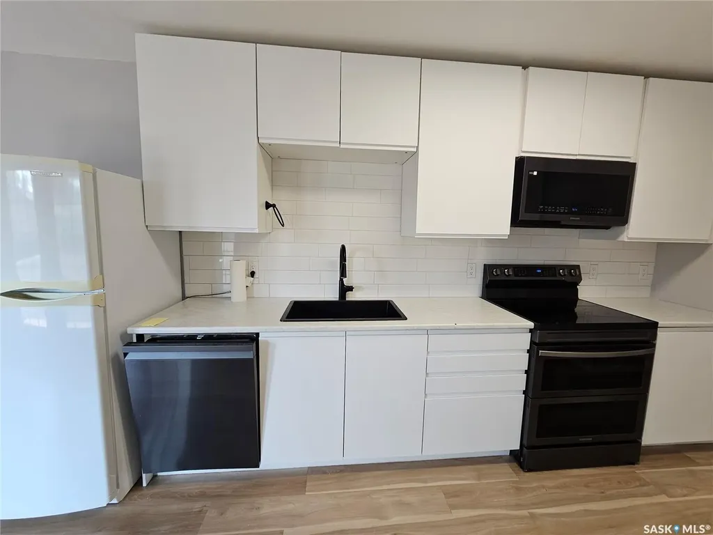 120 5th Avenue W Unity SK S0K 4L0