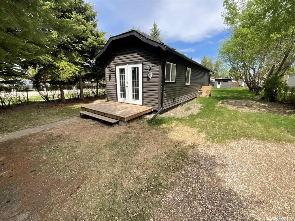 112 3rd Street S Wakaw SK S0K 4P0