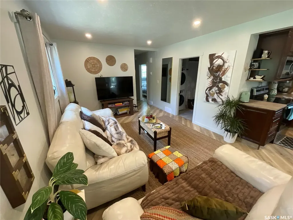 112 3rd Street S Wakaw SK S0K 4P0