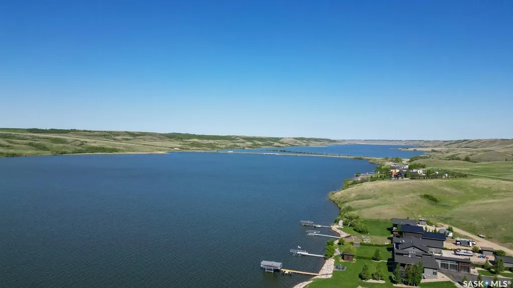 13 Sunset Boulevard North Grove SK S0G 1P0