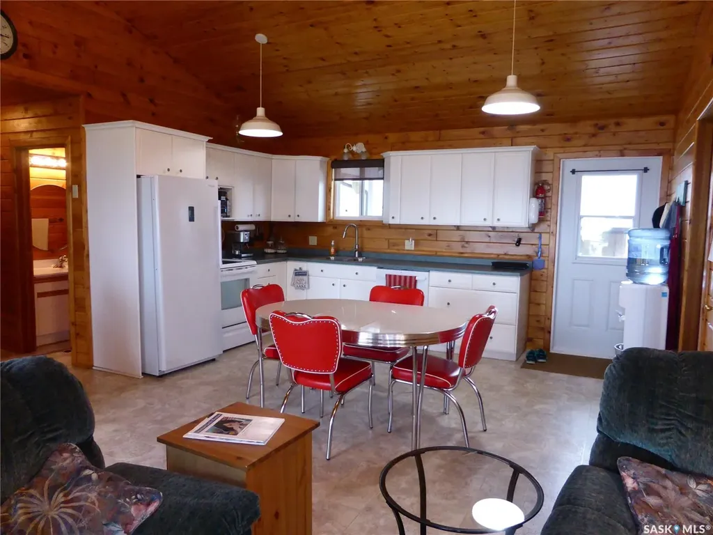 5 Mathews Crescent Turtle View SK S0M 1J0