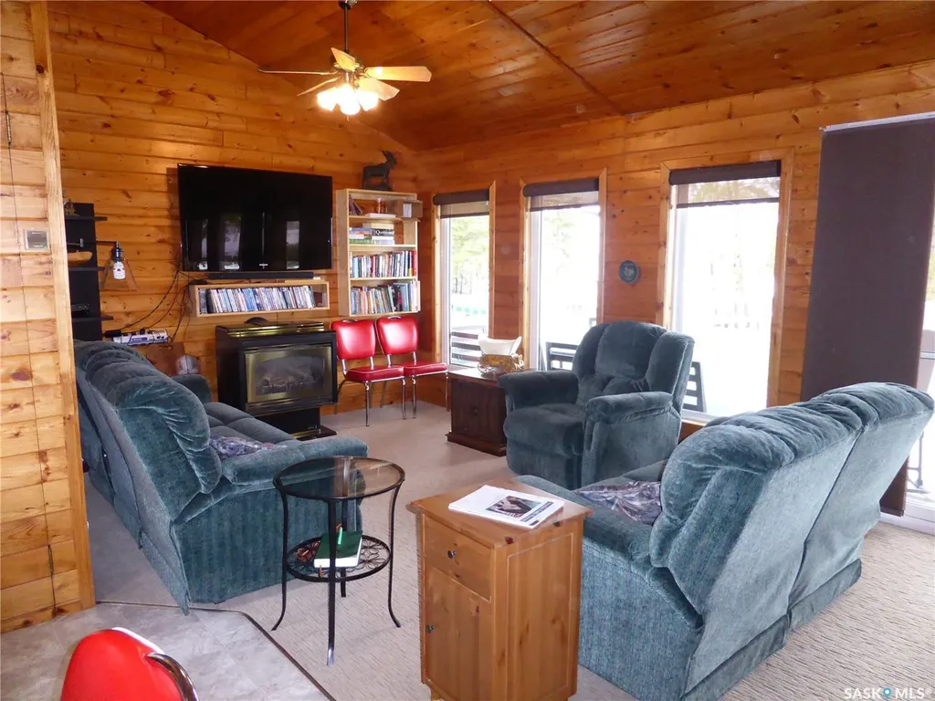 5 Mathews Crescent Turtle View SK S0M 1J0