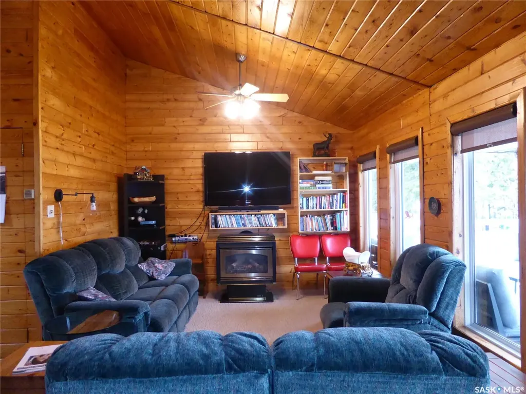 5 Mathews Crescent Turtle View SK S0M 1J0