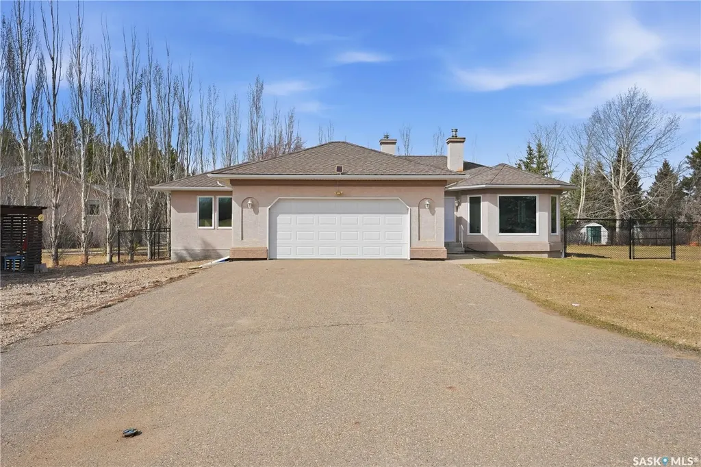 8 Chemin Bellevue Road Battleford SK S0M 0E0