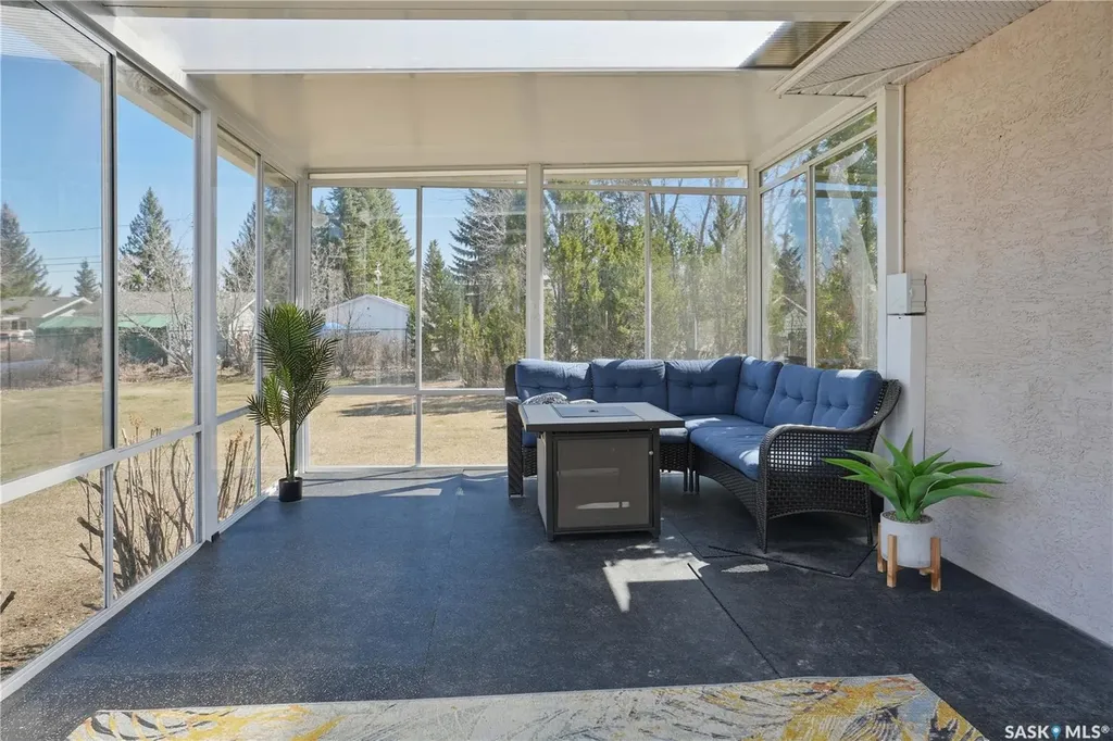 8 Chemin Bellevue Road Battleford SK S0M 0E0