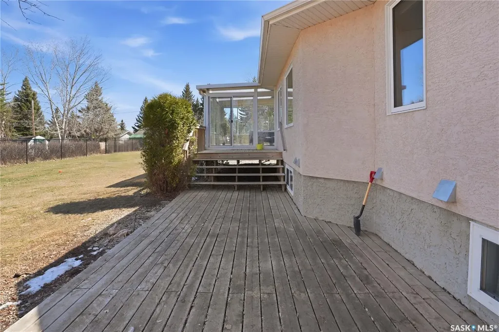 8 Chemin Bellevue Road Battleford SK S0M 0E0