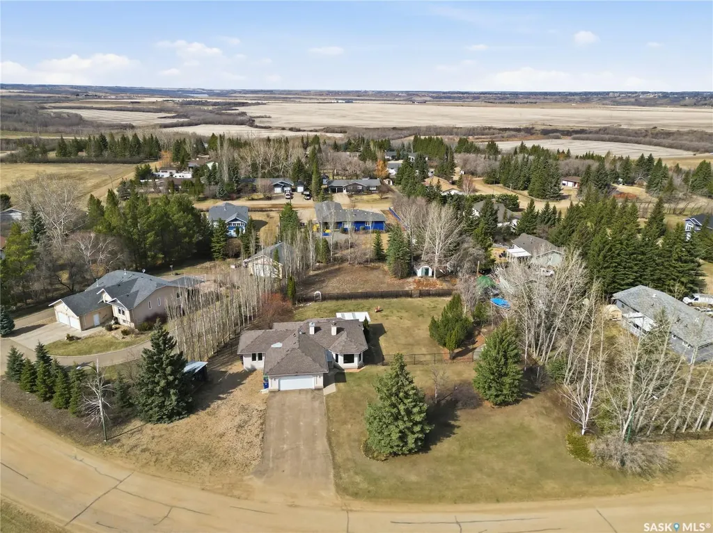 8 Chemin Bellevue Road Battleford SK S0M 0E0