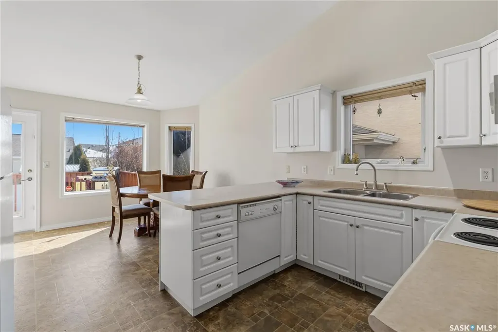414 Adaskin Cove Saskatoon SK S7N 4P4