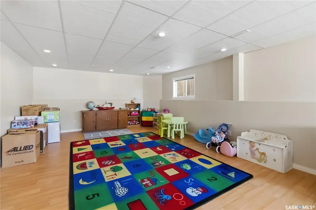 414 Adaskin Cove Saskatoon SK S7N 4P4