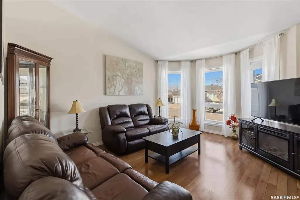 414 Adaskin Cove Saskatoon SK S7N 4P4