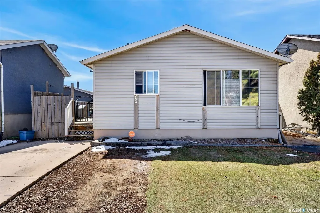 69 Mcgee Crescent Saskatoon SK S7L 4M6