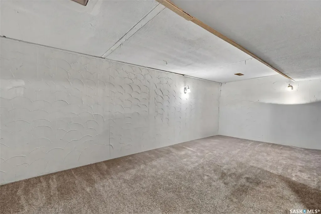 69 Mcgee Crescent Saskatoon SK S7L 4M6