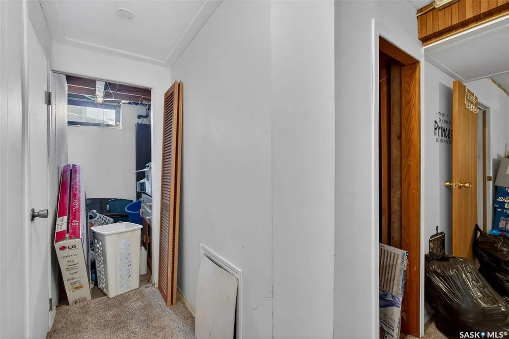 69 Mcgee Crescent Saskatoon SK S7L 4M6