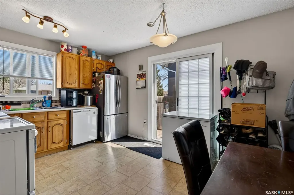 69 Mcgee Crescent Saskatoon SK S7L 4M6